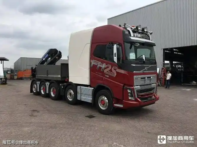 五轴沃尔沃fh16卡车实拍,750匹马力 静液压驱动前桥,配置强悍_搜狐