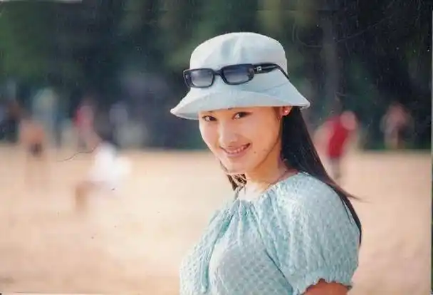 《绝密使命》中3位青年女演员:甘做绿叶衬红花