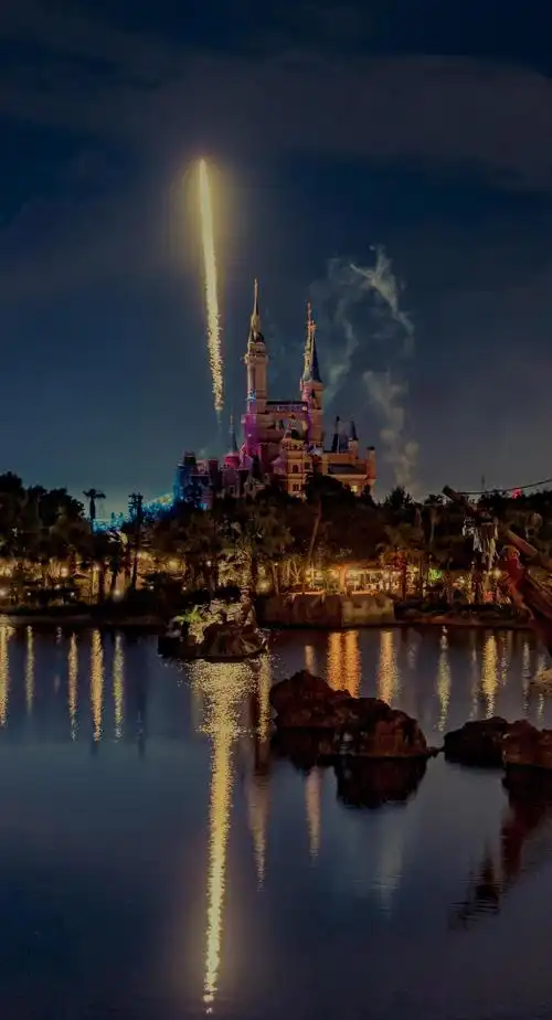 上海迪士尼城堡烟花