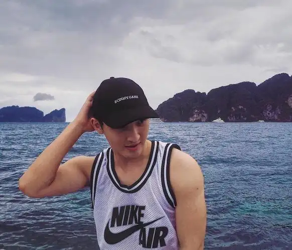 环境卫士小飞熊的相册-艺人毛若懿