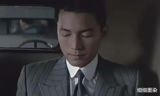 尊龙从弃儿到华人巨星,名气不输李小龙,为何祖父祖母是两棵树?