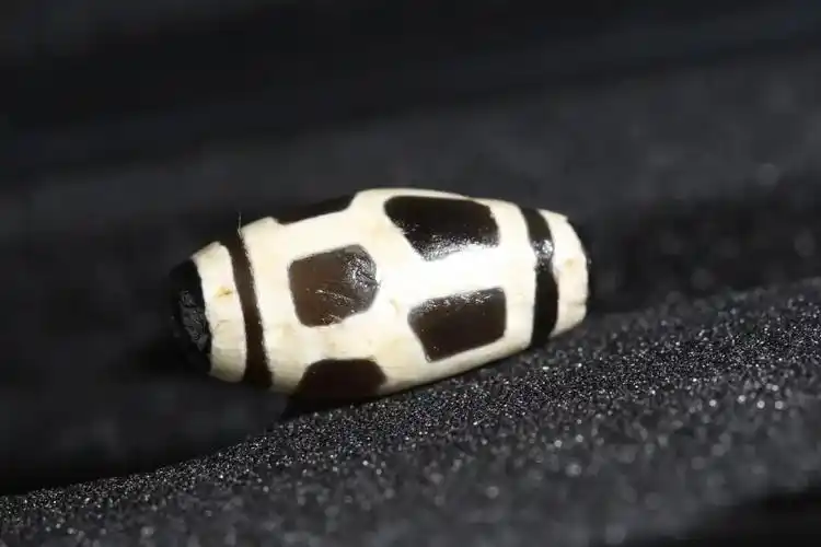 伏藏玛瑙龟背寿珠