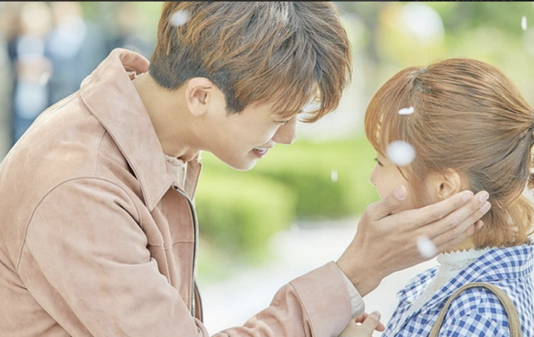 暧昧,暧昧男女,暗恋,男女关系,拍拖