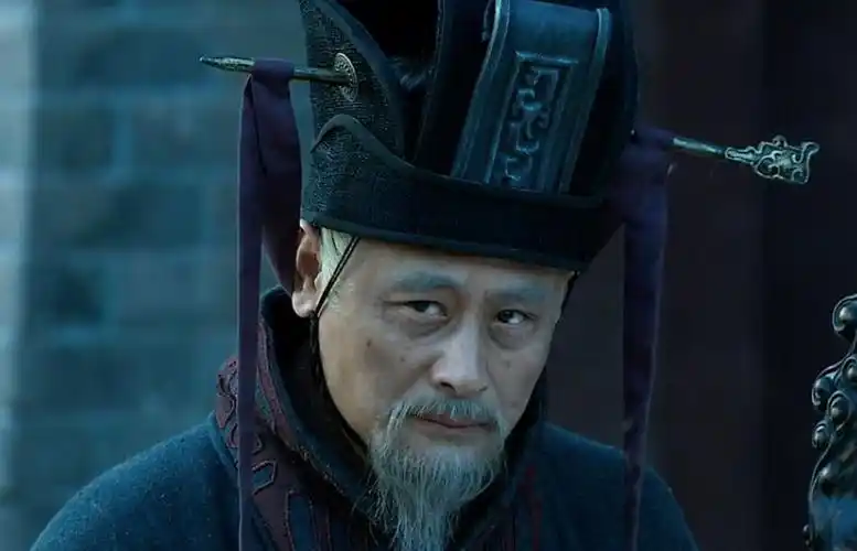 原创回顾荀彧的一生从他的得意与失意中体现着现代人的中年困惑