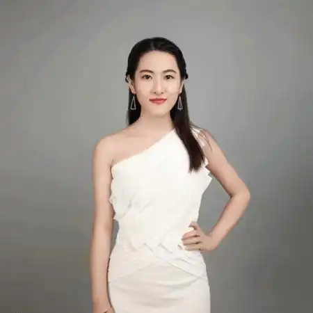 伊的家护肤老师专访tina在线解答皮痘肌肤暗黄护理流程