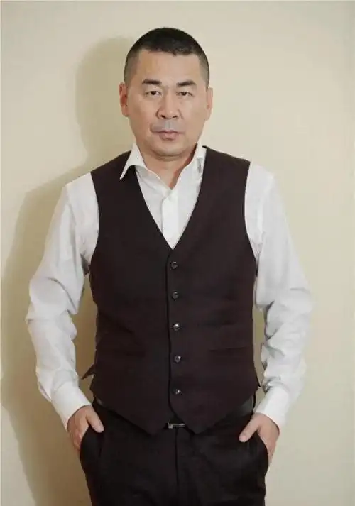 揭秘陈建斌的真实身份与私生活,震撼曝光!