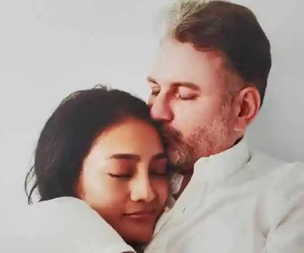 为了生宝宝,叶玮庭和老公尝试试管,一切都算顺利,半年内她就怀上了