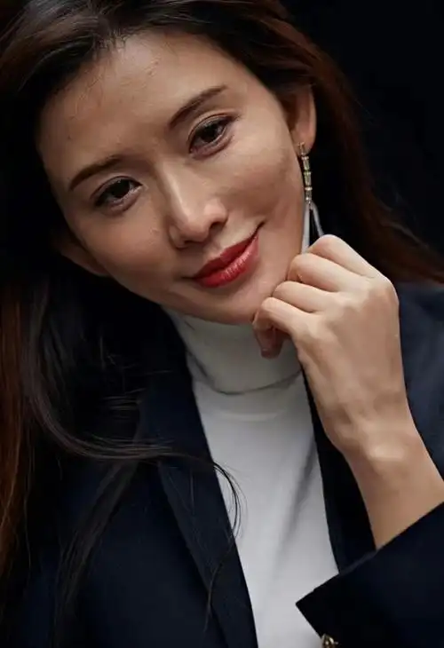 49歲林誌玲遭家暴後續!麵色憔悴皺紋明顯,不會離婚仍愛日本老公