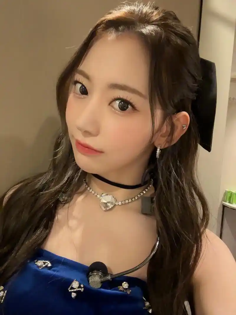 那些绝美的自拍.#kpop #美女 #韩国女团 #女团 - 抖音