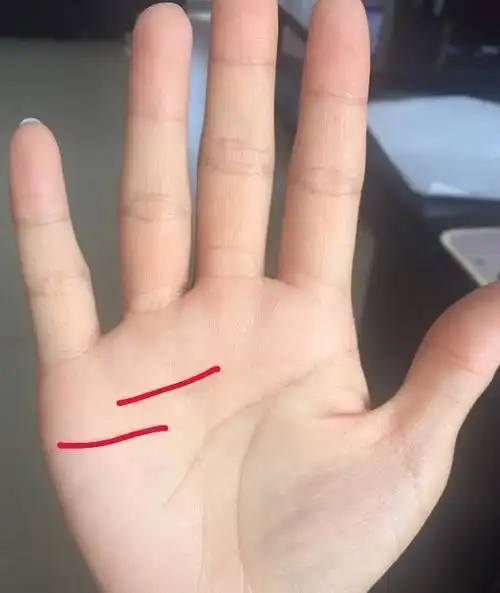 一辈子没人疼,"命苦"的三种女人手相