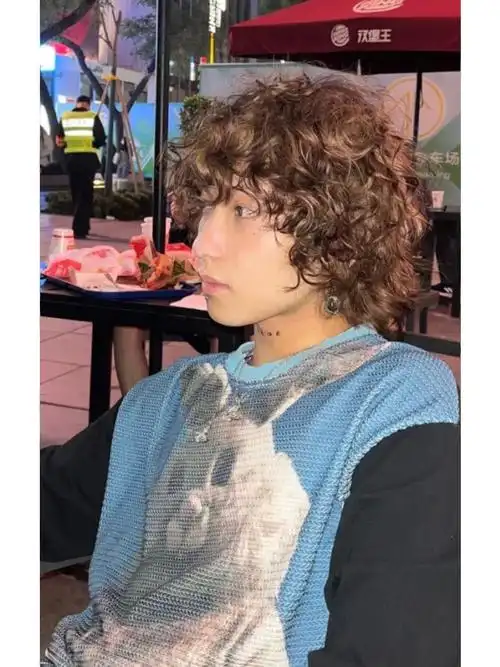 日系男生复古卷发#日系发型 #复古卷发 #高层次发型 #亚风格发型 #亚