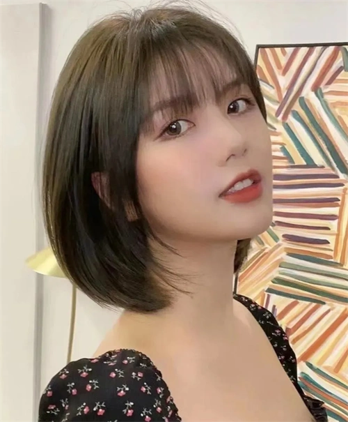 韩式内扣c卷短发 少女感初恋短发_女生短发 - 美发站