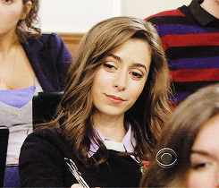 英语每日一词snigger是什么样的笑