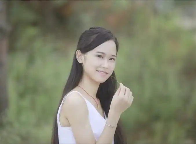 湖南益阳18岁女孩林璐