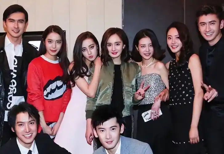 "深夜谈剧本"6年,这三位当事人的差距一目了然,原来早有预兆_刘恺威