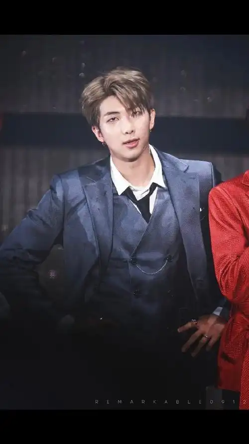 金南俊温柔漩涡##金南俊熊熊保护法