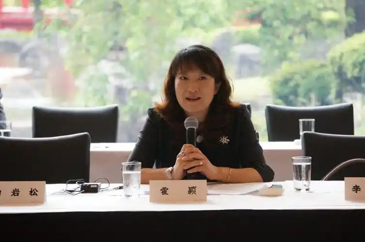 确实每一个人都宣誓了我们与使馆共存亡