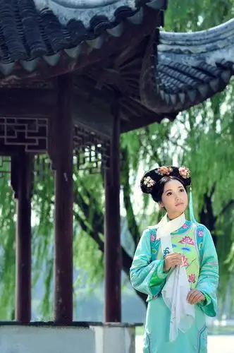 满族美女图片 少数民族美女图片