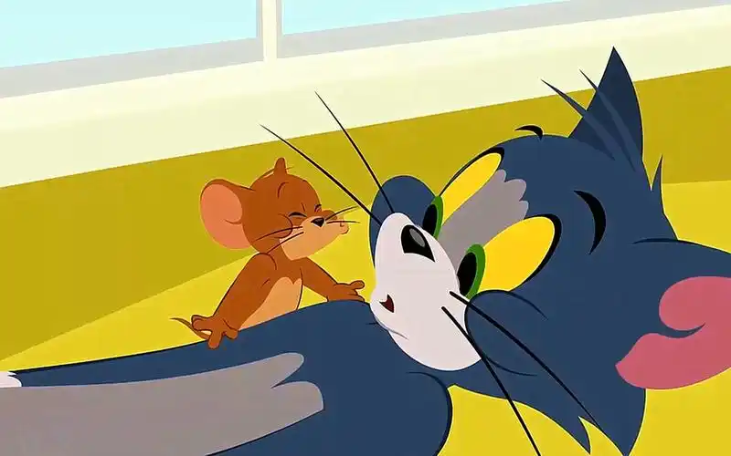 猫和老鼠:杰瑞碰到爱情药水向汤姆索吻,汤姆都要吓傻了