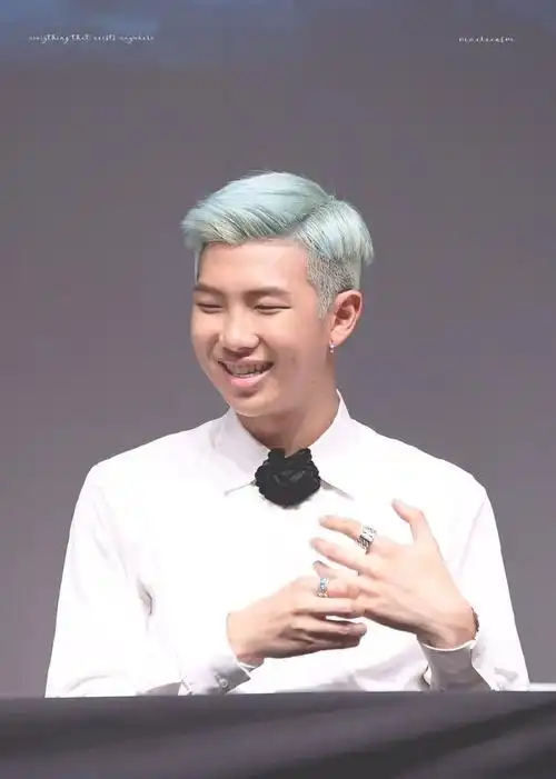 金南俊温柔漩涡##金南俊熊熊保护法