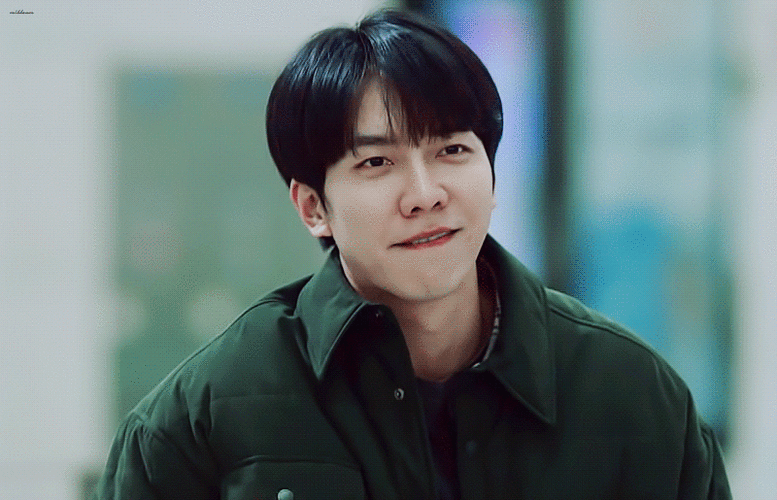 韩剧《窥探》:神秘的oz组织揭开面纱,郑巴凛该何去何从?