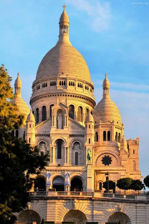 p>法兰西共和国( a target="_blank" href="/item/法语/660115" data