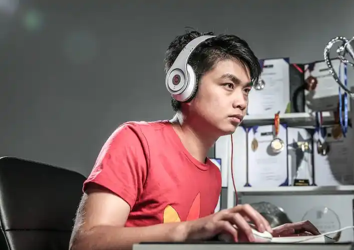 对话李晓峰当sky回到李晓峰钛度如何为电竞而生