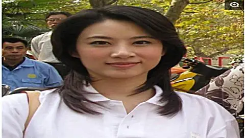 东方卫视《看东方》女主播:尹红