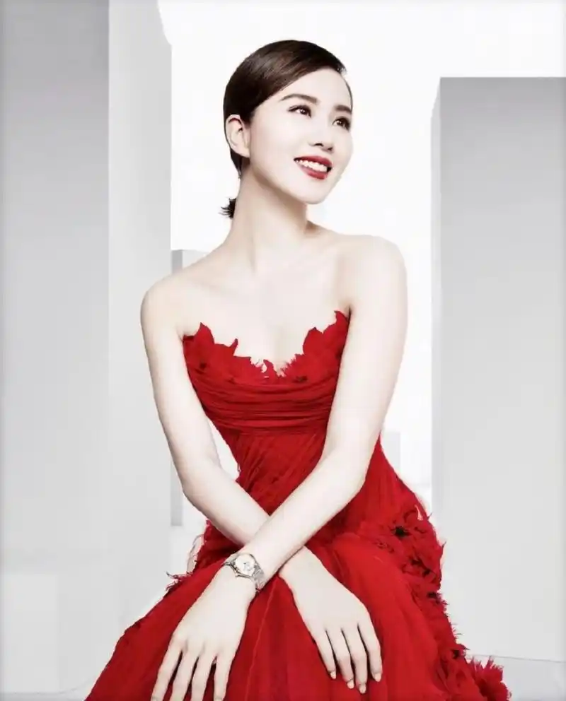 刘诗诗的选择" 步步还在妈妈肚子里就有全球硬广了 #中国[话题]