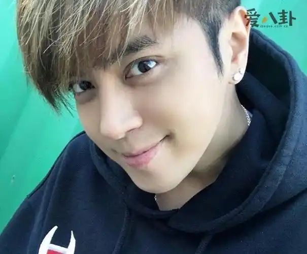 罗志祥多人运动名单都有谁除开蝴蝶姐姐还有谁