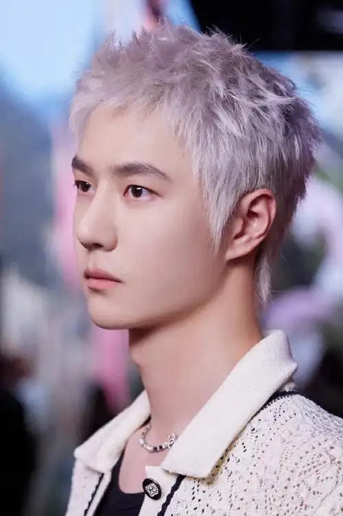 王一博巴黎时装周##王一博g社生图