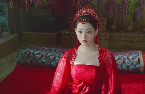 今天小心心为大家分享的内容是:三生三世:离镜想要孩子为何不选择自己