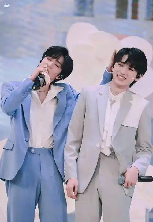 文轩:属于宋亚轩的,刘耀文从来都没有分给过别人!_兄弟_时候_成长