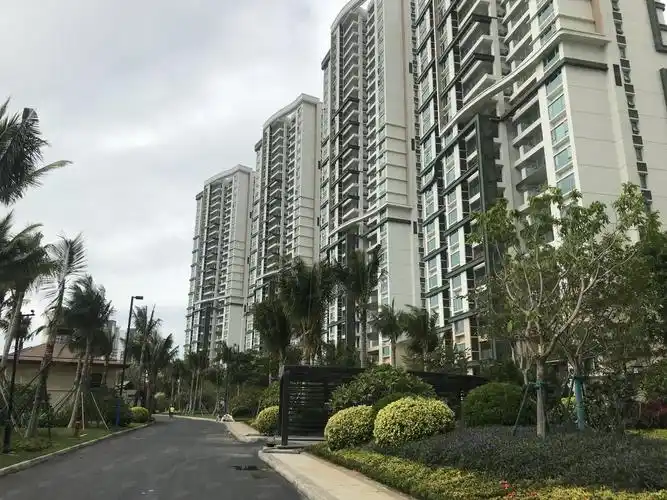 三亚雅居乐清水湾海镜新天!一线海景无遮挡!精装四房 南北通透