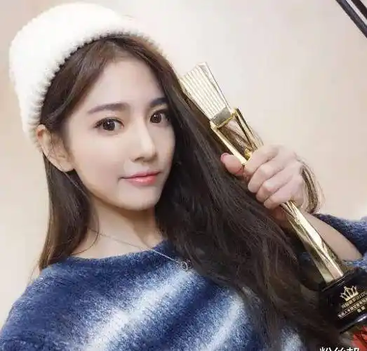 yy微凉5周年庆人气惨淡,没发邀请大哥们都没来,阿哲暖心安慰_因为