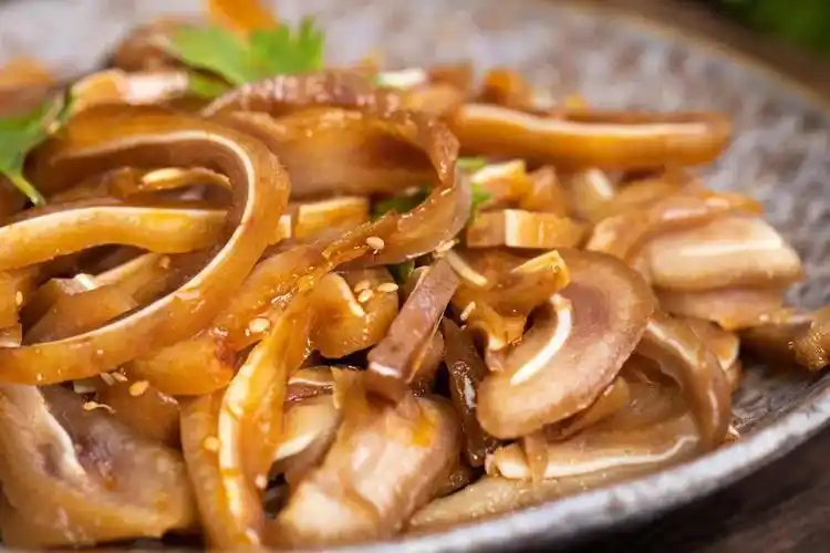 李鸿章就好这口传下来的百年老方卤这一锅牛肉吃到舔盘子