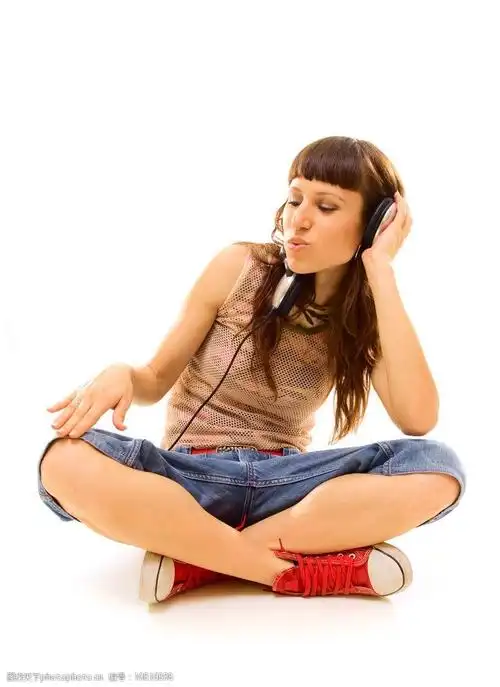 享受音乐的人图片