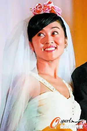 前国脚宿茂臻青岛大婚 自曝和新娘是一见钟情