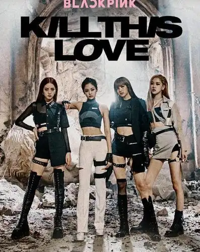 换成一头银棕色;智秀一头玫瑰红大波浪甜美又性感;rose扎起了低马尾