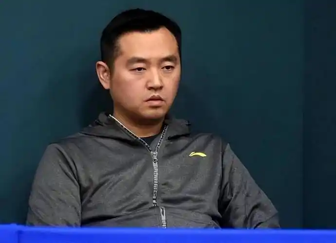 47岁孔令辉至今未婚和马苏分手开豪车酒驾被曝欠债离开国乒