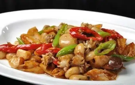 五,双椒炒墨鱼仔
