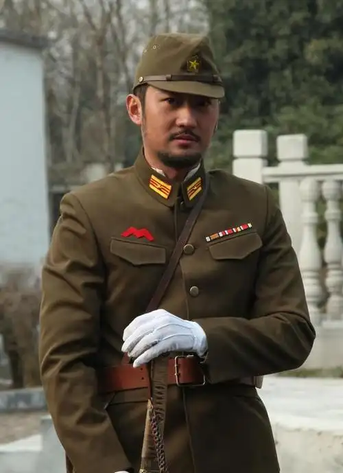 河源少佐新浪娱乐讯 由著名导演李京[微博]执导,实力派演员杨烁[微博]