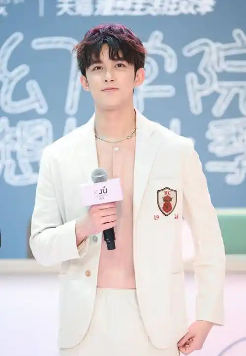 原创娱乐小八卦赵丽颖白敬亭赵露思吴磊任嘉伦李现