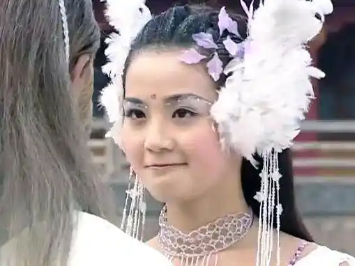 5位阿姨辈女星告诉你,什么是懵懂的甜妹_孙悟空_张娜拉_蔡卓妍