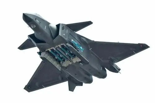 高清打开弹仓的j20歼20战斗机png免抠透明图片 军事科幻-第1张