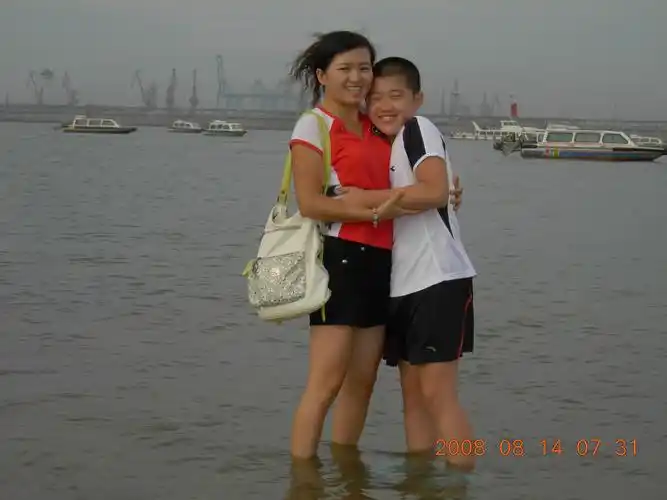 我14岁男孩jb勃起10.5cm粗4.