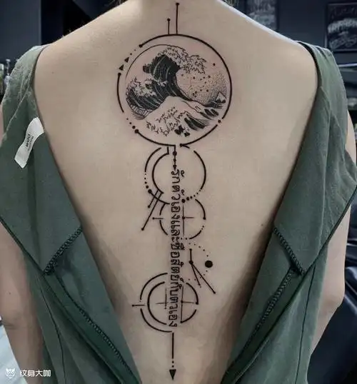浪花背部纹身图案大全 - 纹身大咖