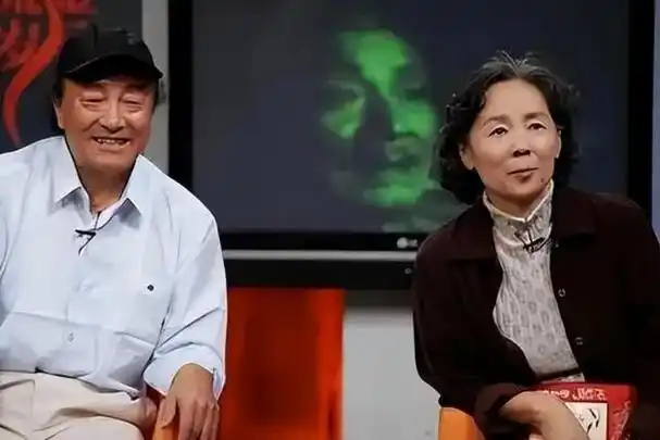 演员刘尚娴:因《英雄儿女》走红,嫁初恋丈夫生一子,现状如何