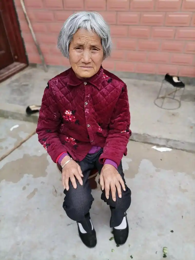 辛苦一辈子的老母亲你辛苦啦!祝你节日快乐!身体健康!平平安安 - 抖音