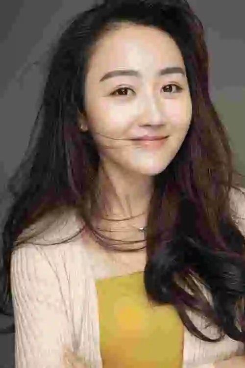 杜安琪(演员)杜安琪,1994年4月21日出生于安徽省铜陵市,毕业于北京